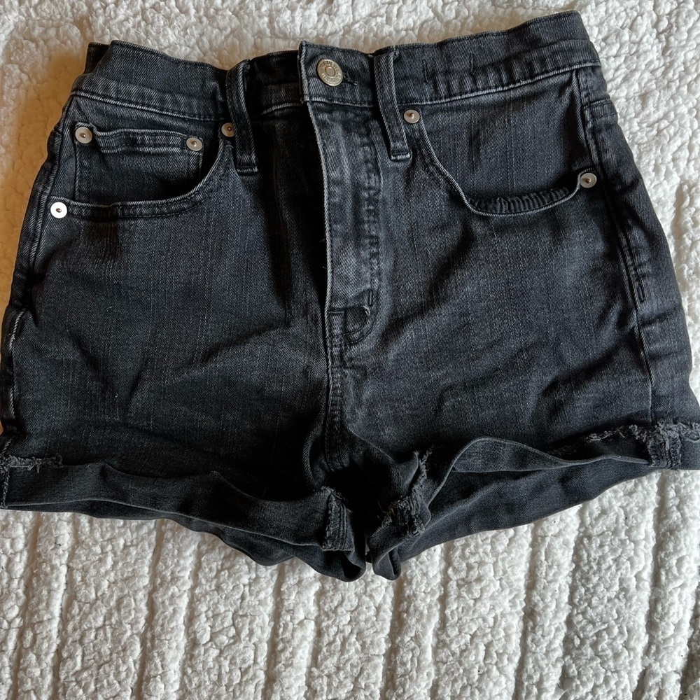 Madewell | High Rise |‎ Denim | Shorts | Black | 24 - Picture 3 of 6